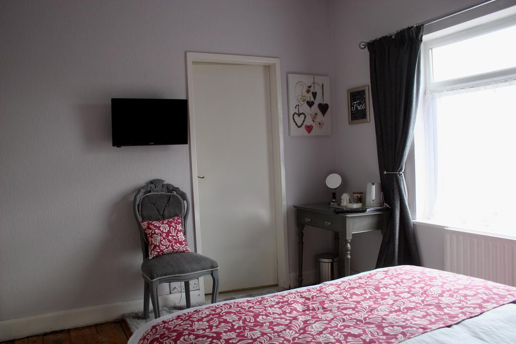 Mere Cottage B & B Alsager Habitación foto