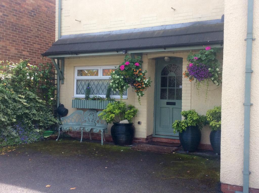 Mere Cottage B & B Alsager Exterior foto